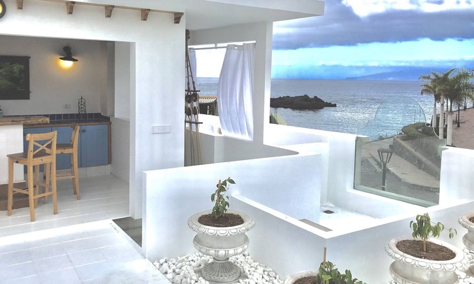 Alcala Villa | Historic Beach villa