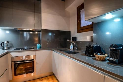 Rione VII Regola Apartment | Historic center apartment Rome