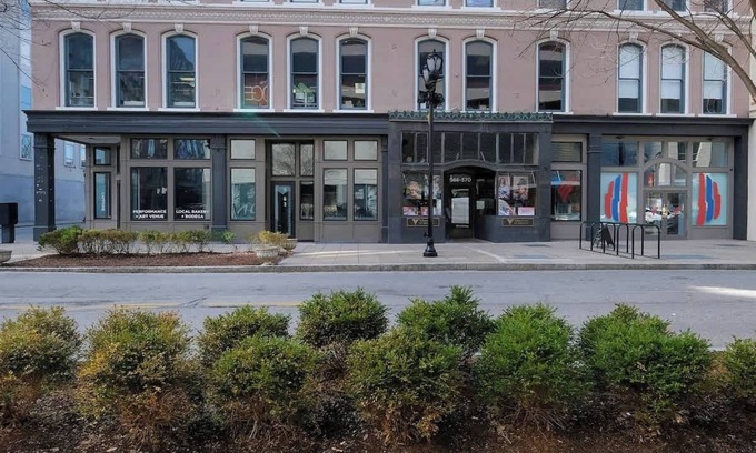 Downtown Louisville Apartment | Historic Charm, King Bed in Downtown Louisville