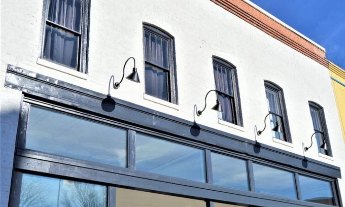 Roxboro Apartment | Historic Court Square Apt