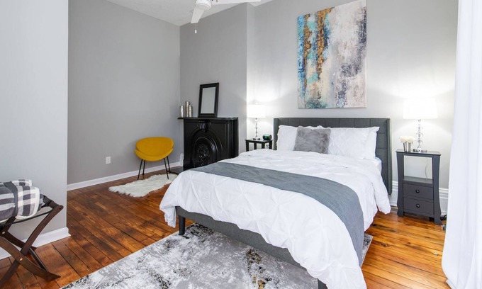 Georgetown Apartment | Historic Downtown Stay -Horse Park 11min/Ark 30min