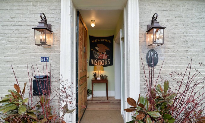 Woodward Heights Cottage | Historic JC Cock House - Downtown Lexington KYnn