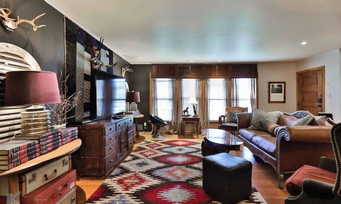 Sayles Blvd. Area House | Historic Sayles Ranch- Pool and Amazing Decor!