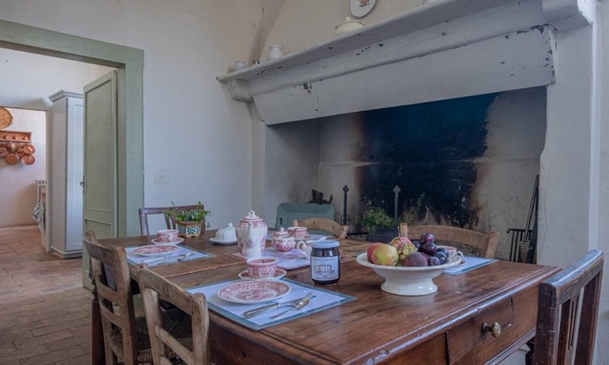 Fornole Villa | Historic villa with swimming pool surrounded by nature