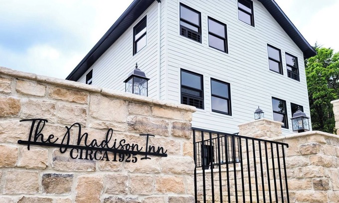 Madison Apartment | Historic woodside view suite 205, Historic woodside view suite 205