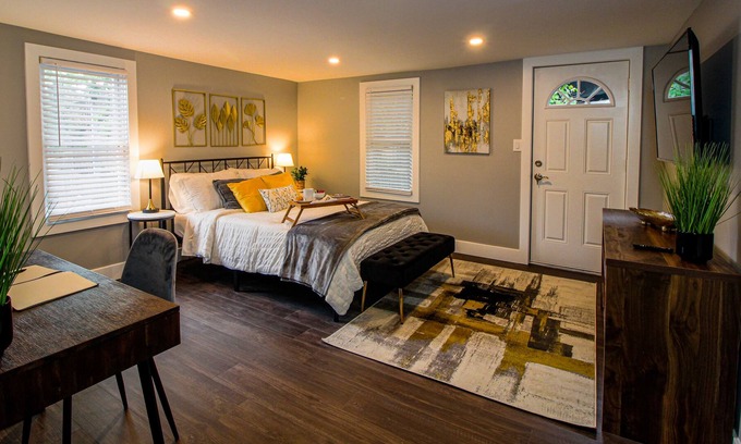 Wildwood Apartment | Historical Riverfront Marina 3 Bedroom 2.5 Bath Charmer!