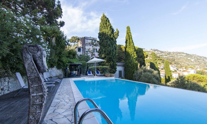 Latte Villa | Historical Villa for families and kids with swimming pool