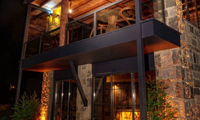 Rize Hotel | Hobbit Chalet