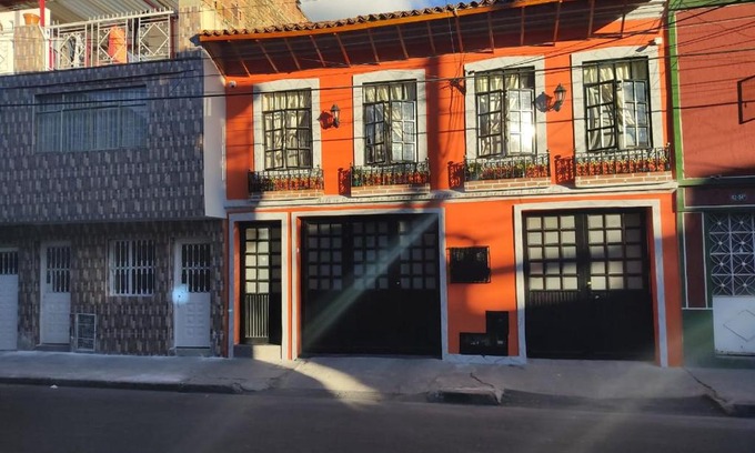 Bogota Apartment | Hogar COLONIAL