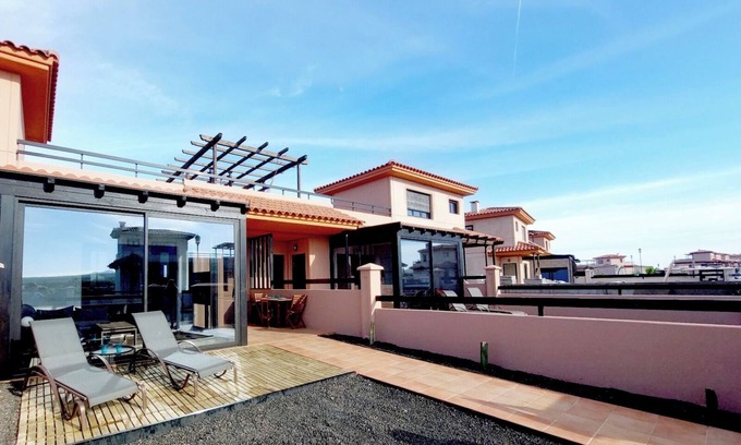 La Oliva House | Hola~ola House