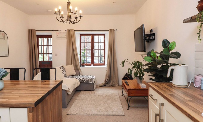 Bont Newydd Cottage | Hole in the Wall