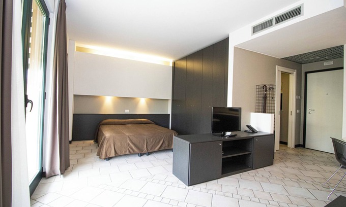 Castelletto Sopra Ticino Apartment | Holiday apartment with balcony