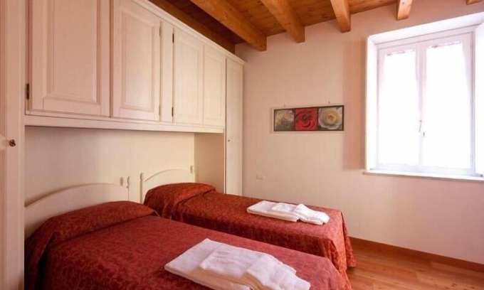 San Felice del Benaco Apartment | Holiday apartment San Felice del Benaco for 1 - 5 persons with 2 bedrooms - Holiday apartment in one