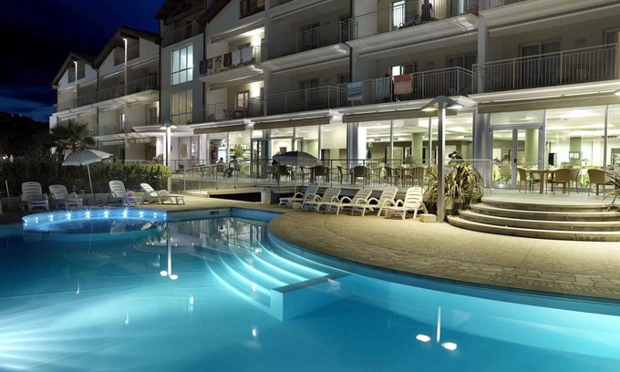 Roseto degli Abruzzi Apartment | Holiday apartment mit Pool und Klimaanlage