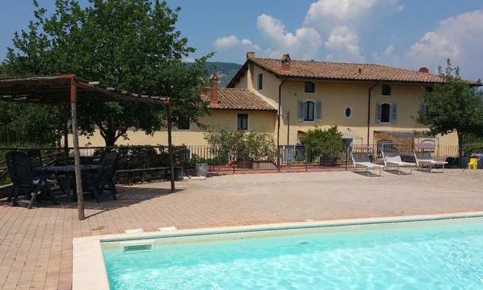 Serravalle Pistoiese Apartment | Holiday apartment Crepuscolo with swimming pool