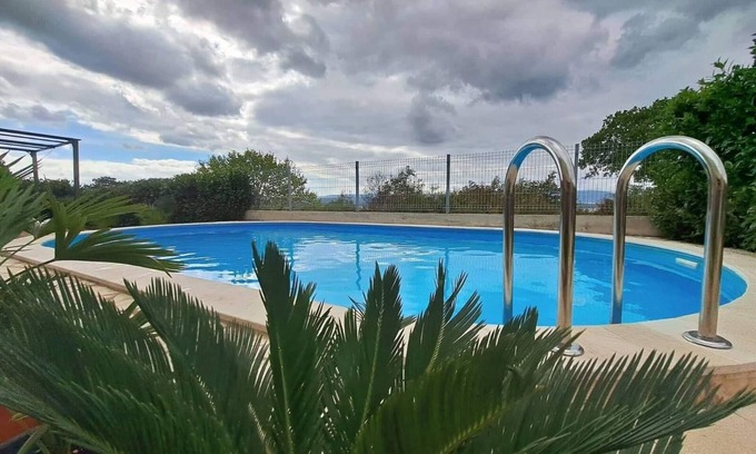 Sveti Vid-Miholjice House | Holiday apartment Sveti Vid-Miholjice for 1 - 5 persons with 2 bedrooms - Holiday house