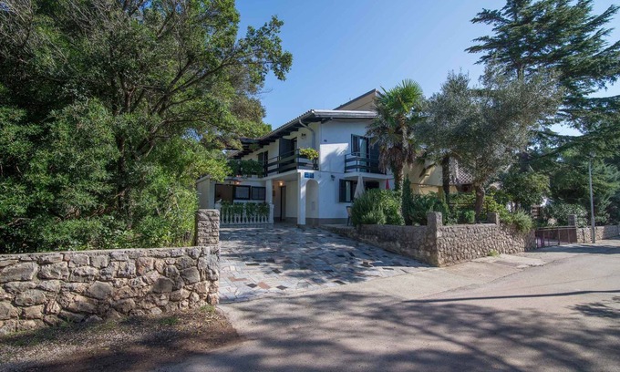 Artatore Apartment | Holiday apartment 150 m from the