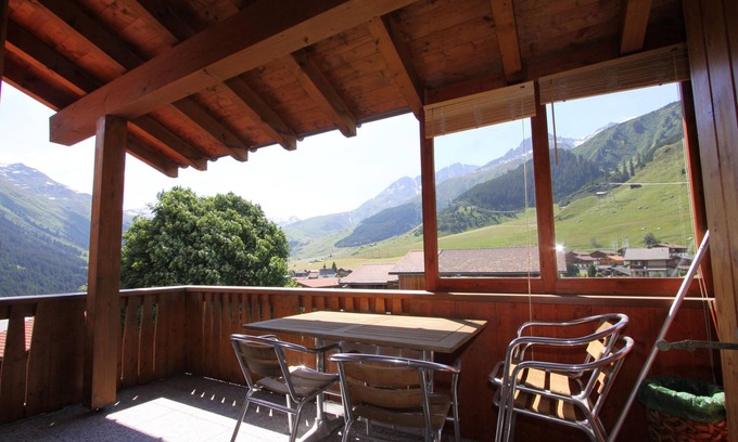 Sedrun Apartment | Holiday apartment Camischolas for 1 - 4 persons with 1 bedroom - Holiday apartment in one or multi-f