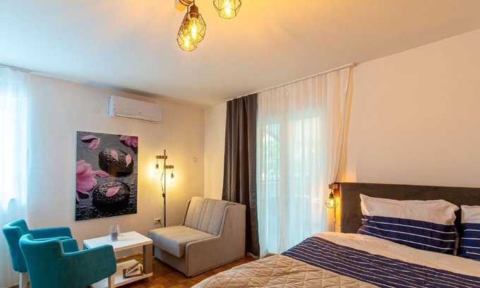 Velika Gorica Apartment | Holiday apartment Velika Gorica for 1 - 3 persons - Twin house