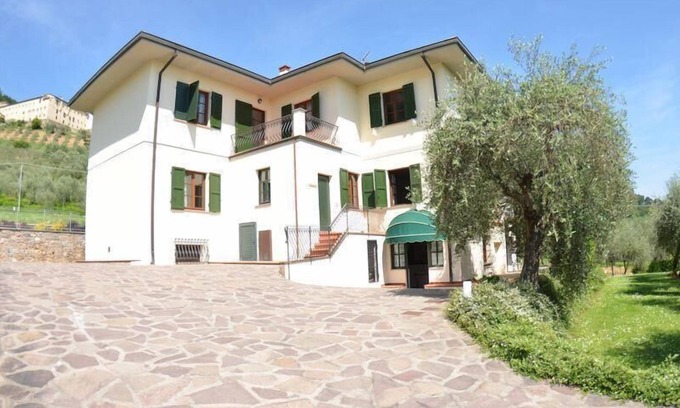 Vicopelago Apartment | Holiday apartment Lucca (Stadt) for 1 - 8 persons with 4 bedrooms - Holiday apartment