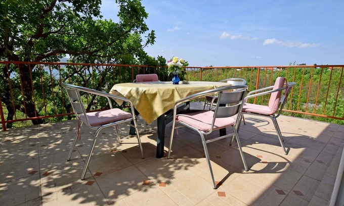 Starigrad Apartment | Holiday apartment mit Klimaanlage und Meerblick
