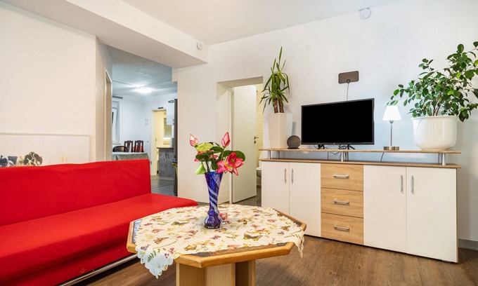 Neukirch Apartment | Holiday Apartment 'Nguyen Und Le' with Wi-Fi
