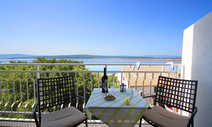 Dramalj Apartment | Holiday apartment with balcony and air conditioning