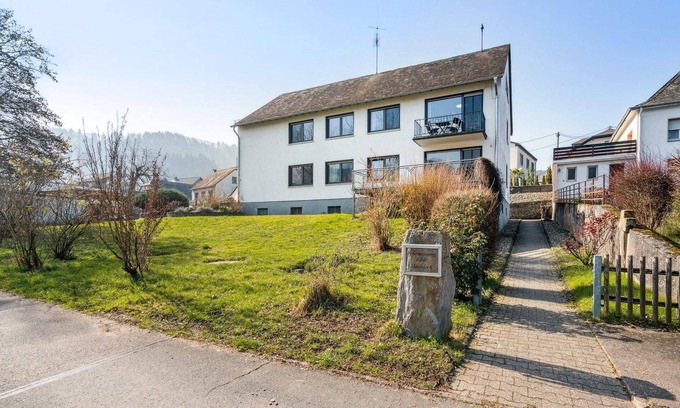 Schleich Apartment | Holiday apartment with a balcony and a lovely view of the Moselle