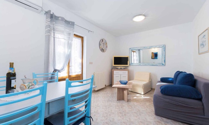 Plomin Apartment | Holiday apartment with harbour view