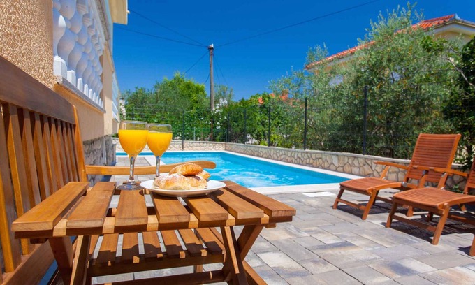 Silo Apartment | Holiday apartment with outpool