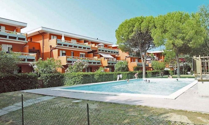 Bibione Lido dei Pini Apartment | Holiday apartment with communal pool