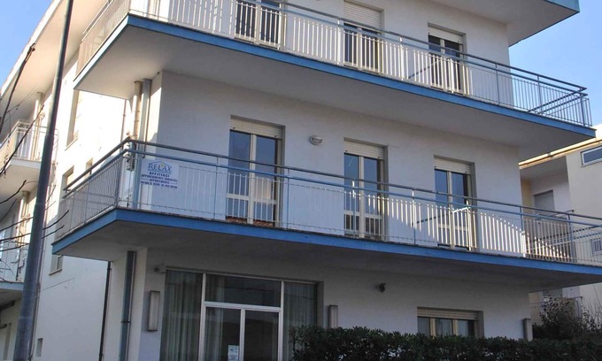 Fogliano Marina Apartment | Holiday apartment with balcony