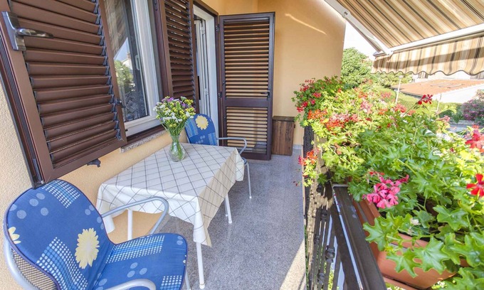 Rovinj Apartment | Holiday apartment with view of the town