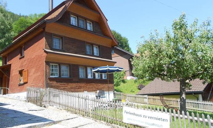 Atzmaennig House | Holiday cottage Apfelbaum in Krinau