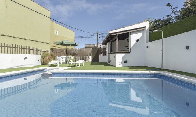 La Vera House | Holiday Home "Casa Los Mansino" with Sea View, Wi-Fi, Garden & Pool