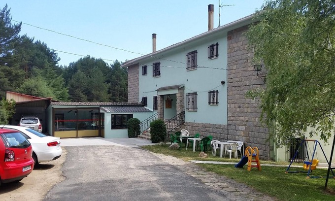 Navarredonda de Gredos Apartment | Holiday apartment Navarredonda de Gredos for 1 - 5 persons with 2 bedrooms - Holiday apartment in on