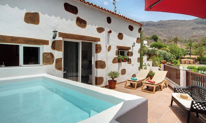 Santa Lucia House | Holiday Cottage Santa Lucía with Mountain View, A/C, Wi-Fi & Terrace