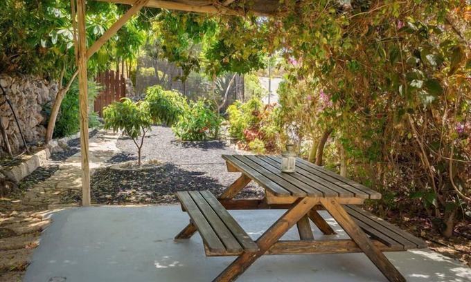 Las Cuevecitas House | Holiday home in Malpais de Candelaria with swimming pool