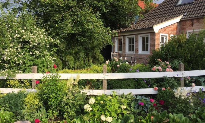 Krummhoern House | Holiday home Gode Tied on the North Sea - near Greetsiel