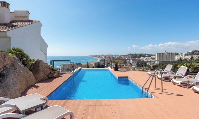 Torreblanca House | Holiday Home '4 Bed Townhouse with Stunning View' with Sea View and Air Conditioning
