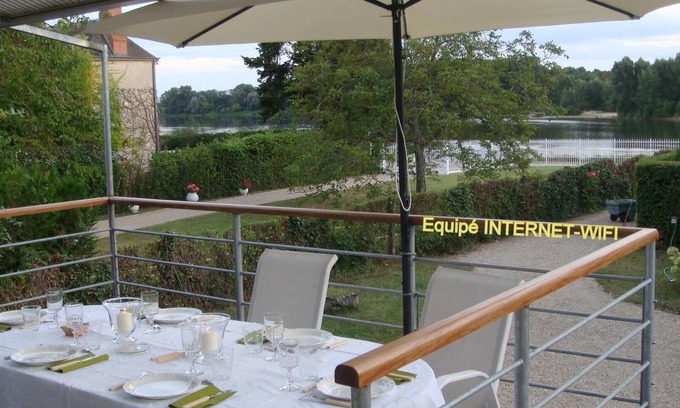 Combleux Villa | Holiday Home. 6 People Valley and Chateaux of the Loire. Quiet Paris 1H30