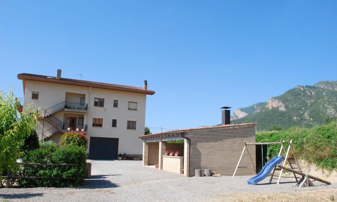 Trago House | Holiday home "Cal Serveró." with terrace