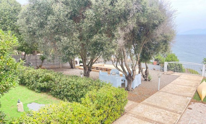 Sant'Antioco House | Holiday Home 'Cottage Turri' with Sea View, Wi-Fi and Air Conditioning