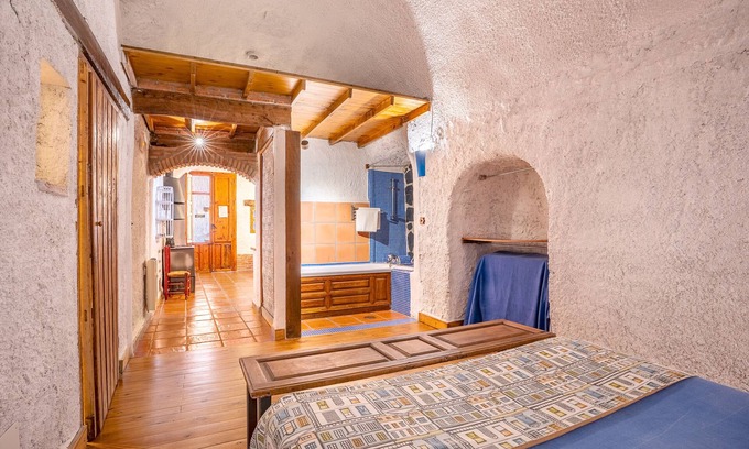 Guadix House | Holiday Home 'Cueva Trigo' with Mountain View, Shared Pool and Wi-Fi