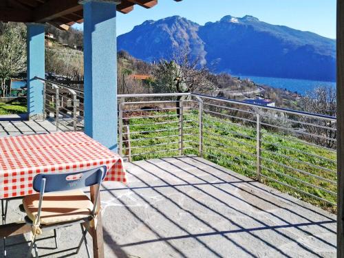 Mandello del Lario House | Holiday Home Il Giogo by Interhome
