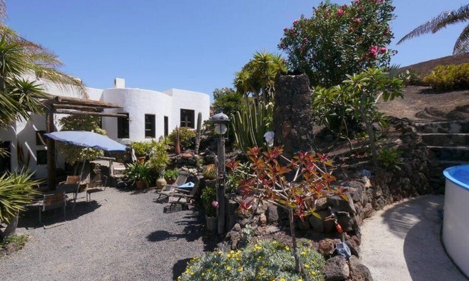 Guatiza House | Holiday home in Guatiza with shared pool