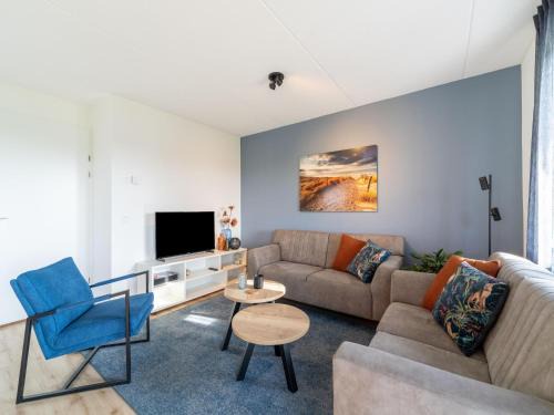 Scherpenisse House | Holiday Home in Scherpenisse near Oosterschelde