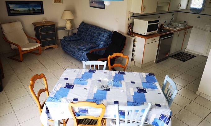 Le Croisic House | Holiday Home 'Ker Pica' with Private Terrace, Private Garden and Wi-Fi