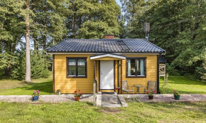 Fjalkinge House | Holiday Home Kjuge Gula Huset by Interhome