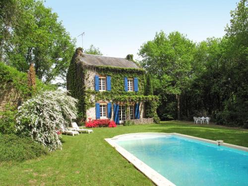 Lepinas House | Holiday Home La Terrade by Interhome
